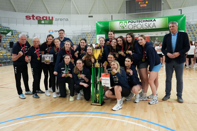 Mistrzowska drużyna z UG