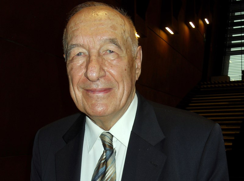prof. dr hab. Jerzy Młynarczyk