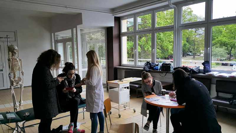 Studentki GUMed podczas akcji Weź się lecz