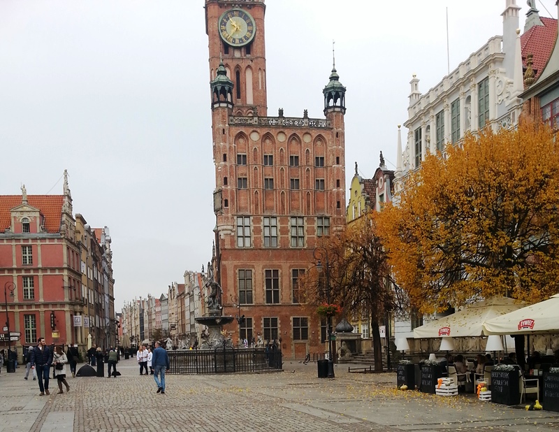 Widok na Studnię Neptuna z Długiego Targu Fot. Maciej Goniszewski