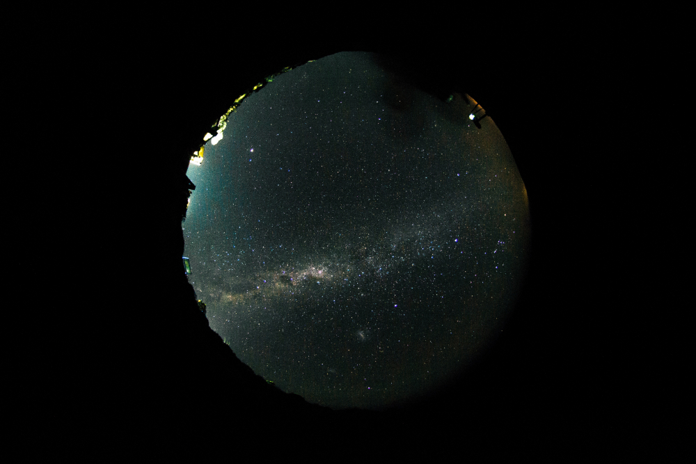 Niebo Photo by Yong Chuan on Unsplash