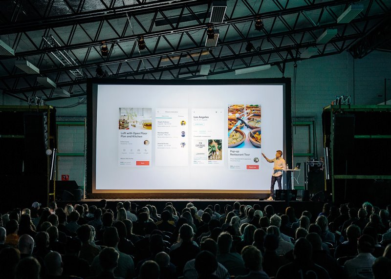 Konferencja Photo by Teemu Paananen on Unsplash