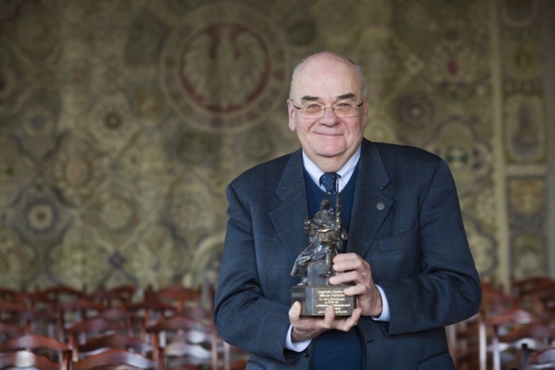 Profesor Jerzy Zajadło z Uniwersytetu Gdańskiego z Nagrodą Naukową Miasta Gdańska im. Jana Heweliusza za rok 2016