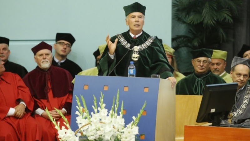 prof. Mirosław Szreder, dzieka Wydziału Zarządzania